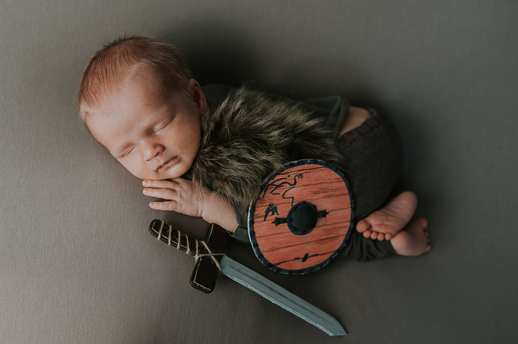 Viking theme newborn photoshoot - Norway newborn photographer
